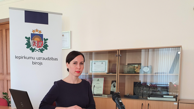 Attēlā attēlota Iepirkumu uzraudzības biroja Tiesību aktu piemērošanas departamenta direktore Monta Oga.