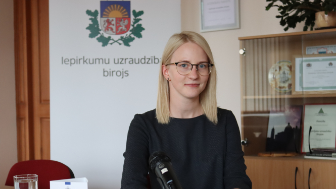 Iepirkumu uzraudzības biroja kontaktpersona trauksmes celšanas jomā– Ieva Mortukāne.  